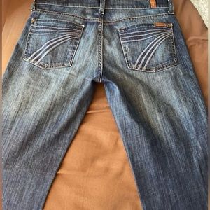 They are in good shape practically brand new.Just bought,didn’t fit